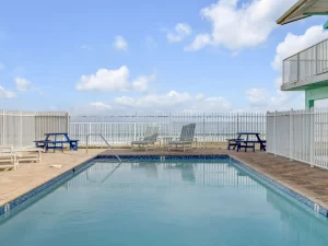 Ocean-Beach-Club-pool