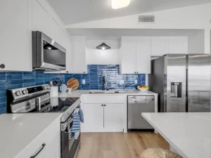 Ocean-beach-club-kitchen-two-bedrooms-condo-4