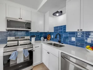 Ocean-beach-club-kitchen-two-bedrooms-condo-4