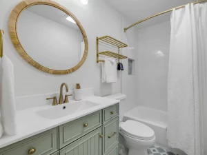 Ocean-beach-club-bathroom-two-bedrooms-condo-3
