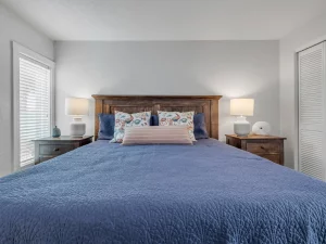 Ocean-beach-club-two-bedrooms-condo-2-main-bedroom